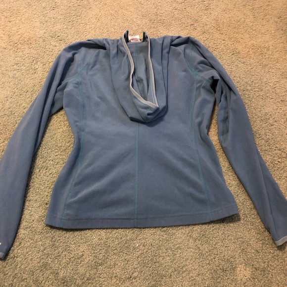 Northface Women’s Vintage Slim Fit Activewear Jacket - Picture 5 of 7
